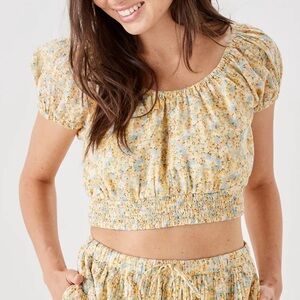 American Eagle Yellow Floral Puff Sleeve Crop Top Sz Small